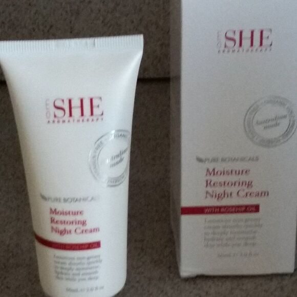 SHE Pure Botanicals  NIght Cream - Picture 1 of 3
